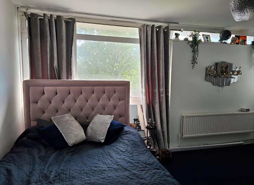 Double Private Room With Shared Bathroom Facilities Londra Exterior foto